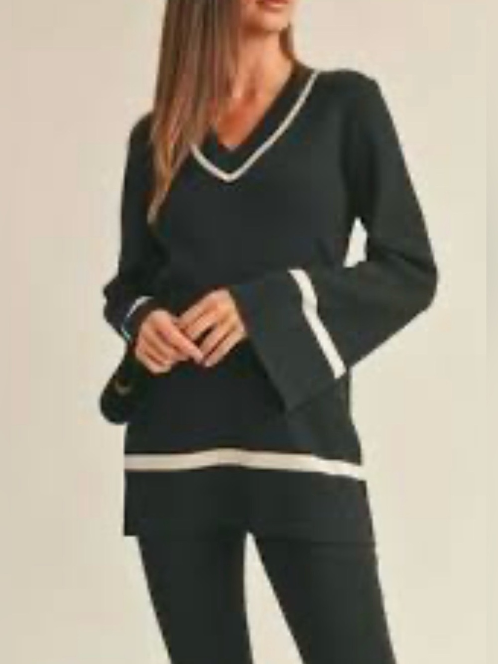 Miou Mouse - V Neck Ribbed Black And Cream Long Sleeve Sweater Size Small